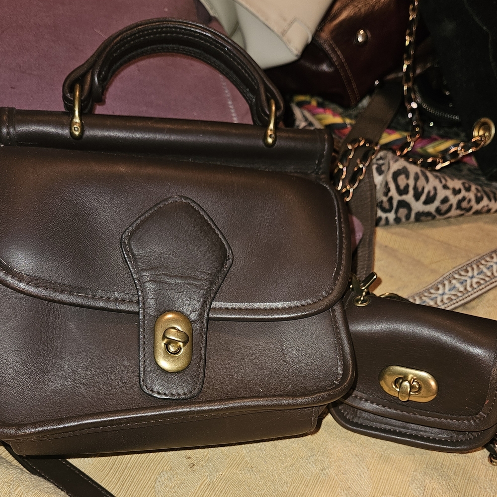 Black Leather Crossbody W Mini Pouch